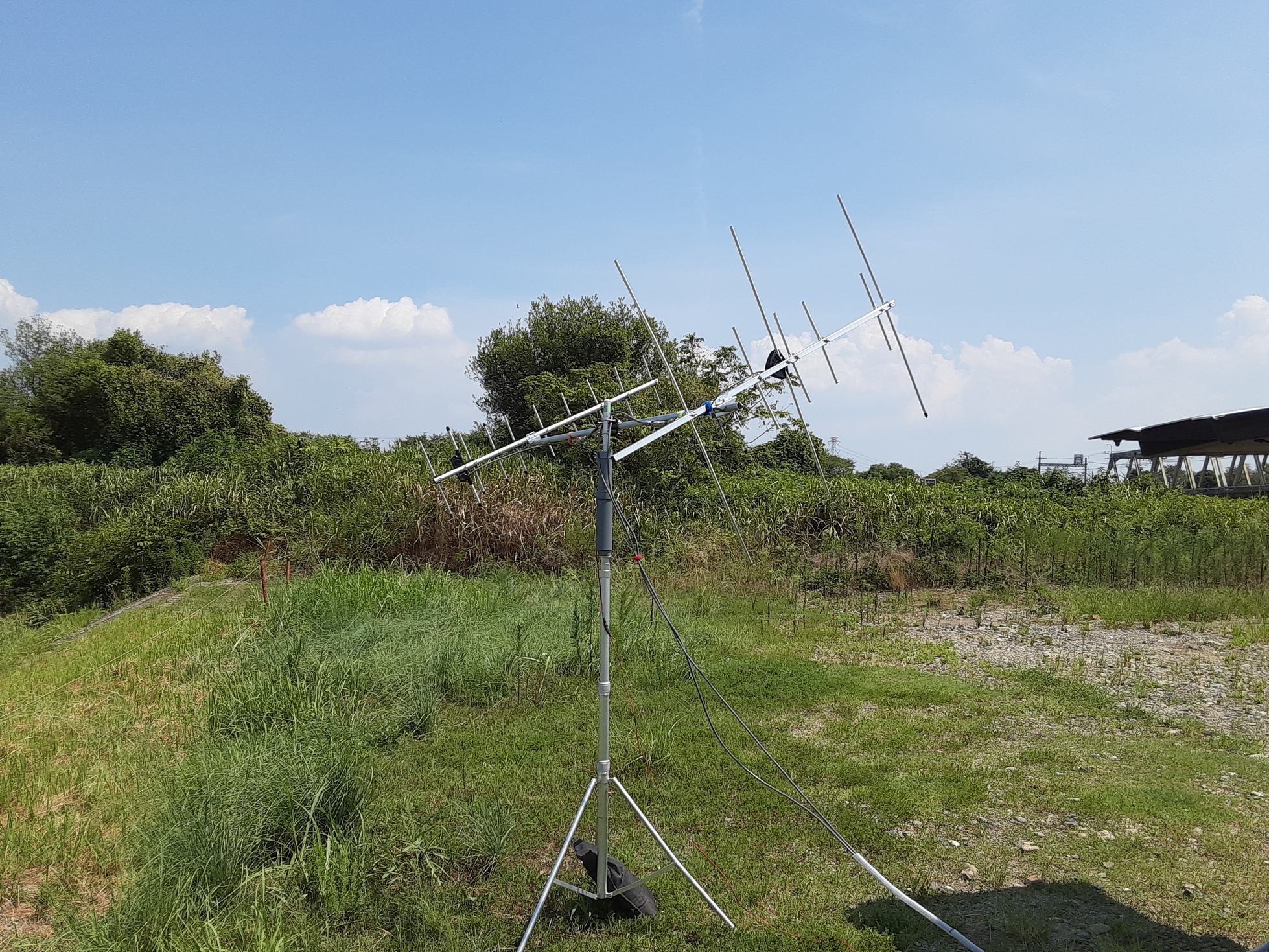 T88XD on Satellite RS-44iDX Holidayj