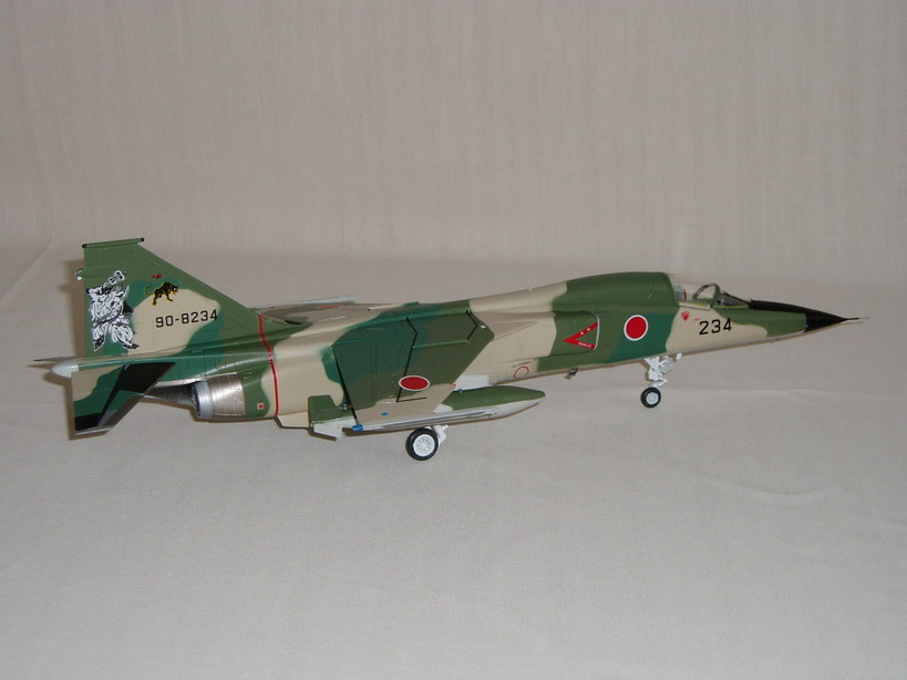 �A���o�g���X�̎G�L��