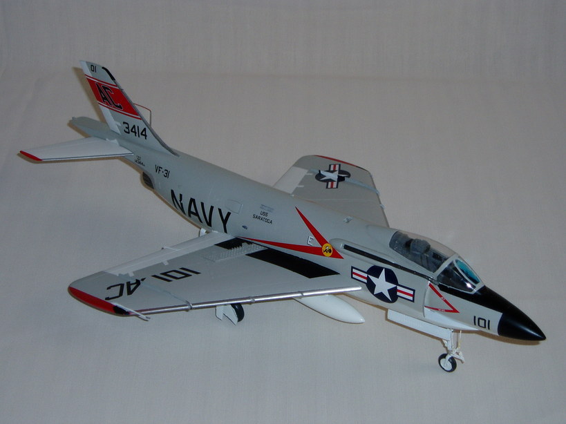 �A���o�g���X�̎G�L��