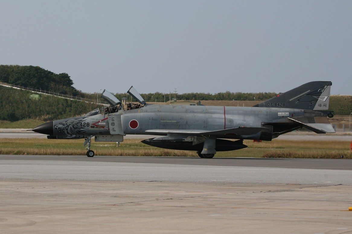 �A���o�g���X�̎G�L��