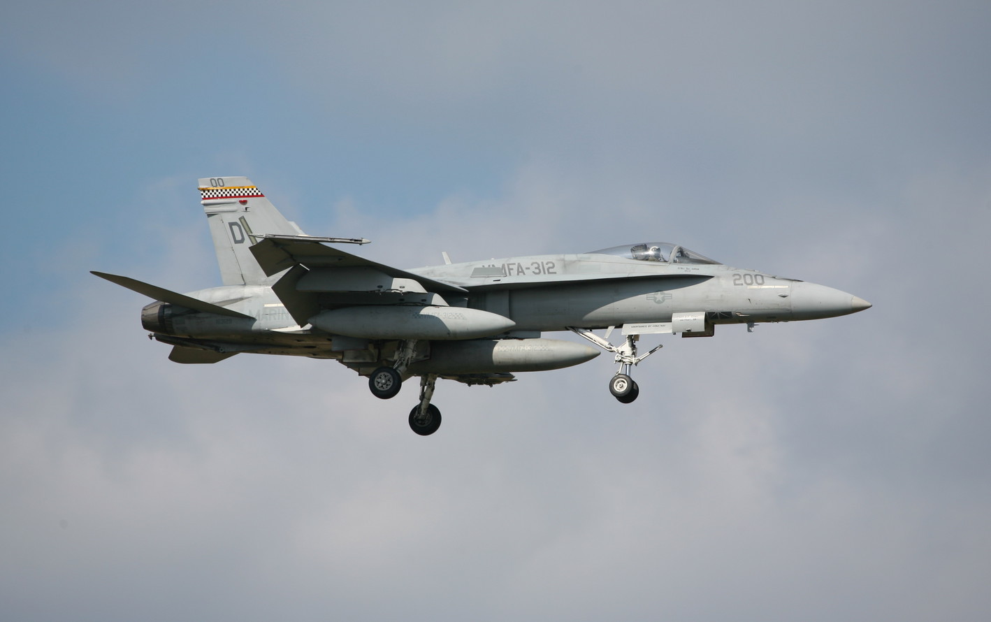 �A���o�g���X�̎G�L��