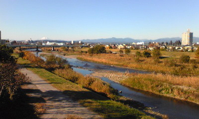 �L�ƕs�v�c�Ƃ��َq�ɂ킽�镗