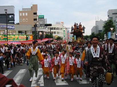 �΂��L�@��z�P�[�u���e���r��