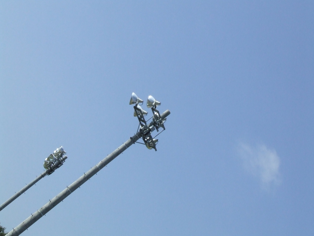 �΂��L�@��z�P�[�u���e���r��