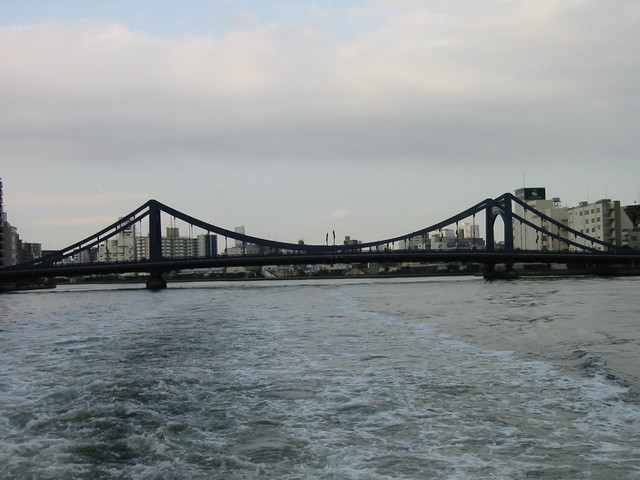 �΂��L�@��z�P�[�u���e���r��