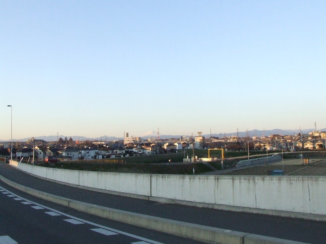 �΂��L�@��z�P�[�u���e���r��