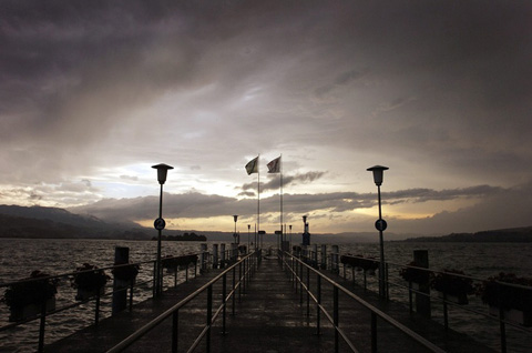 �΂��L�@��z�P�[�u���e���r��