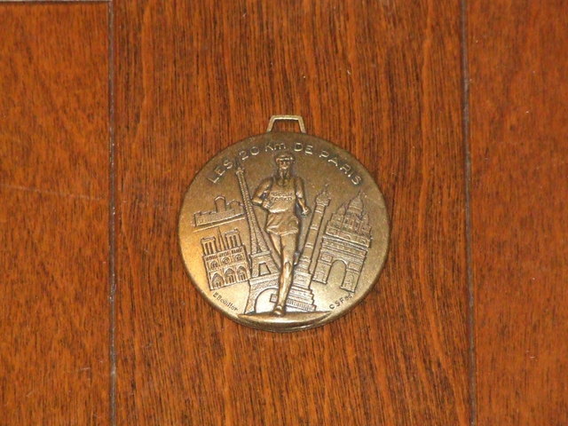 �΂��L�@��z�P�[�u���e���r��