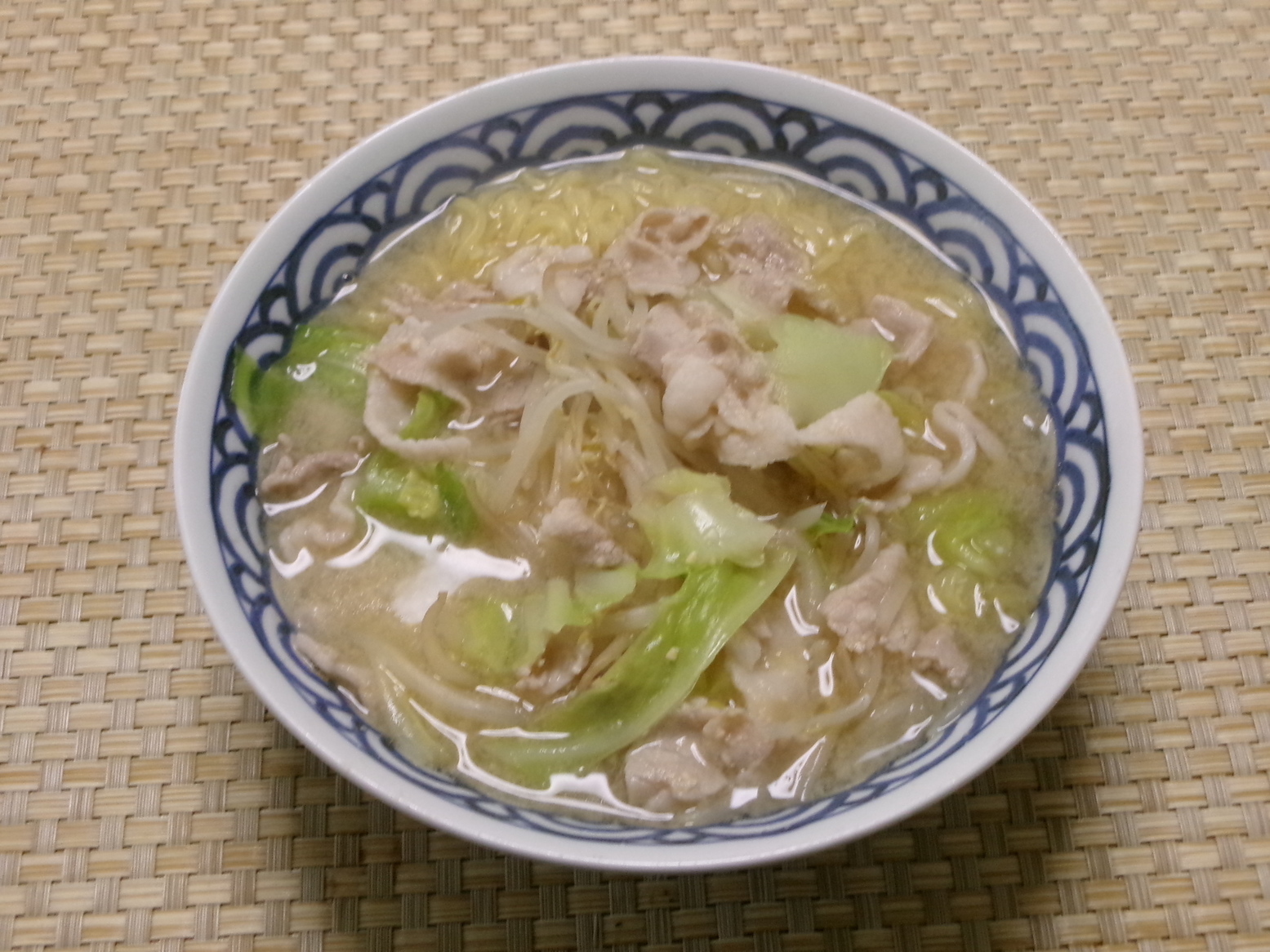 ���X���[�����i�j�Ə��j